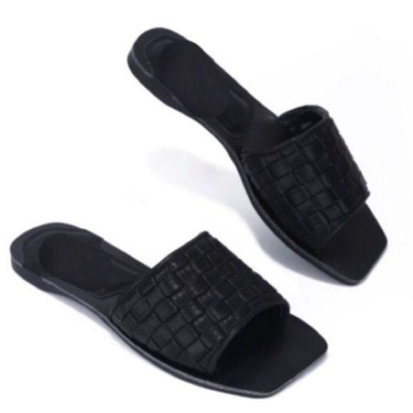 Shoes - Woven Square Toe Slides in Black